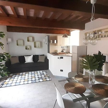 Il Nido Dell'Arancio Apartment Carrara Ngoại thất bức ảnh