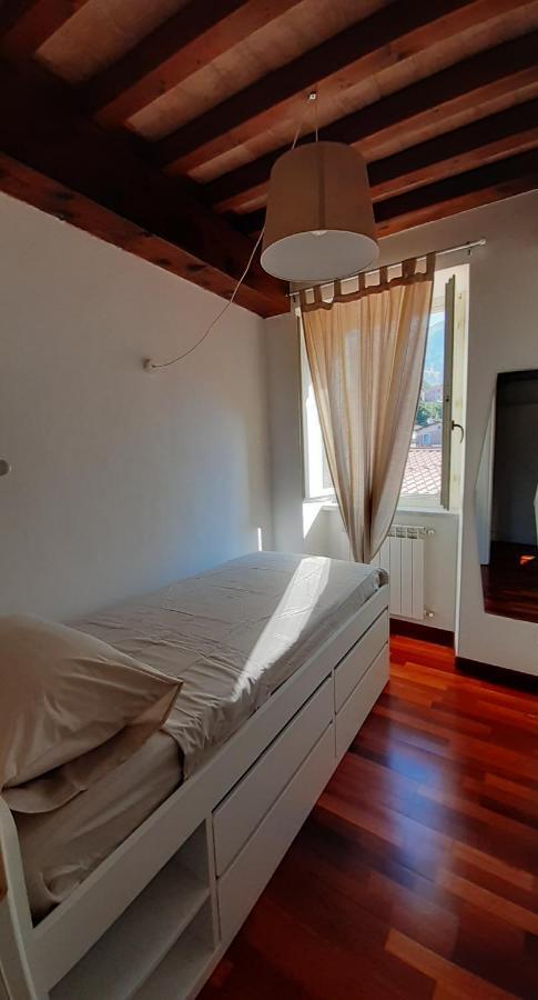 Il Nido Dell'Arancio Apartment Carrara Ngoại thất bức ảnh
